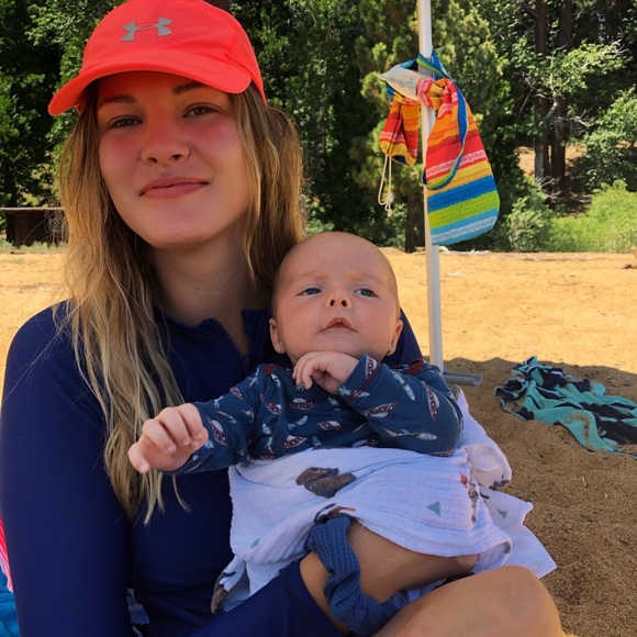 Karsen Melgard - Poshmark Profile Picture of Karsen Melgard (@karsenmelgard) on Poshmark