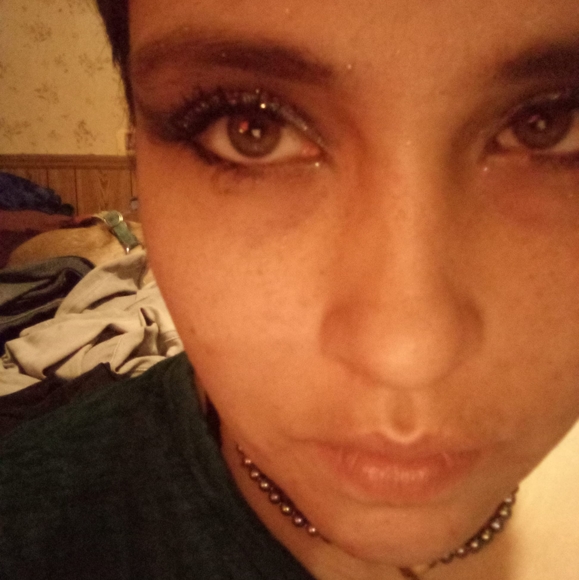 Profile Picture of Cassandra Thorson (@cascat1984) on Poshmark