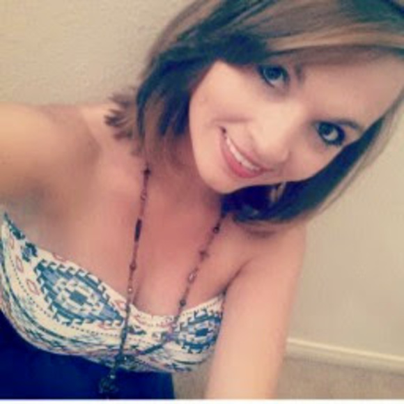 Profile Picture of Jessica Maldonado (@jess4keeps) on Poshmark