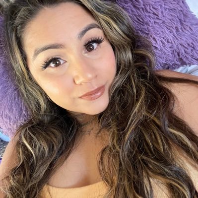 Profile Picture of Natalie Rivas (@nattoelee_) on Twitter