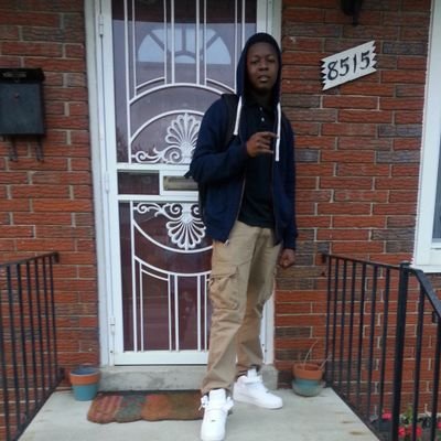 Profile Picture of Michael Pinnock (@410_stoner) on Twitter