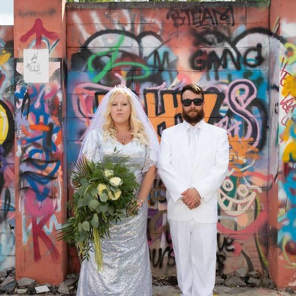 Profile Picture of Jen Young (@jenyoung899) on Poshmark