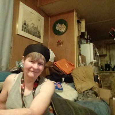 Profile Picture of ShellyDeMoe (@ShellyDeMoe1) on Twitter