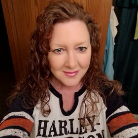 Profile Picture of Kelly Baumann Romenesko (@kromenesko) on Pinterest