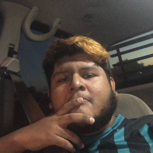 Profile Picture of David Rendon (@queretarofan) on Poshmark