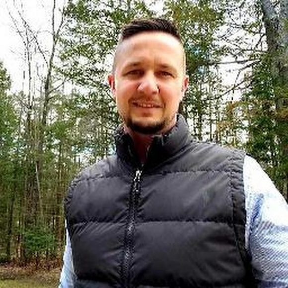 Profile Picture of Ryan b. Boyd (@boydryan3) on Poshmark