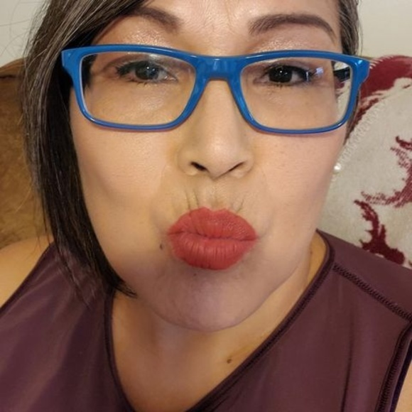 Profile Picture of Diane Tigges (@tlingitmba) on Poshmark