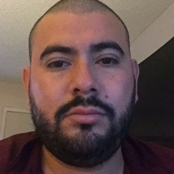 Profile Picture of Carlos Lezama (@carloslezama) on Poshmark