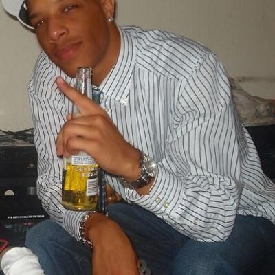 Profile Picture of Troy Rowe (@Fr3stStunna98) on Twitter