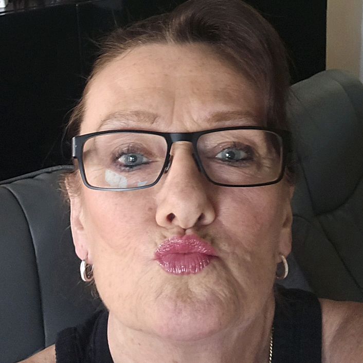 Profile Picture of Julie Warden (@julie.warden1) on Tiktok