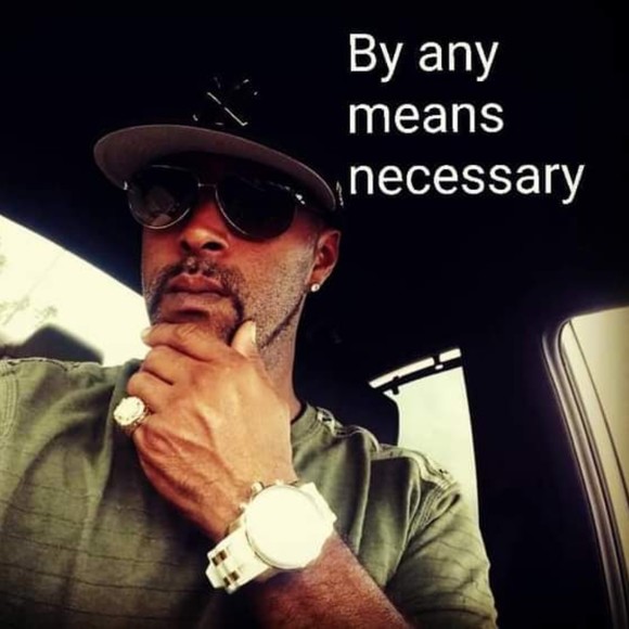 Profile Picture of Joe Arocho (@joearocho) on Poshmark