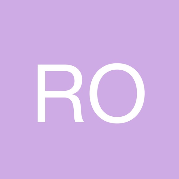 Profile Picture of Richard O (@richardday1987) on Poshmark