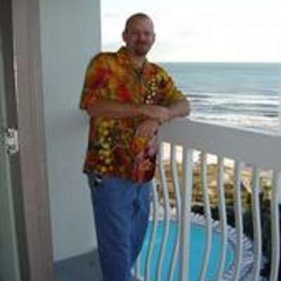 Profile Picture of ROBERT POLLITT (@clubreno) on Twitter