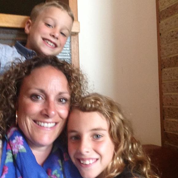 Profile Picture of Sarah Weightman (@sazwez) on Poshmark