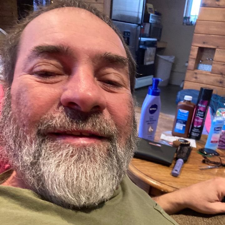Profile Picture of Dad/grandpa (@bobbyridenhour) on Tiktok