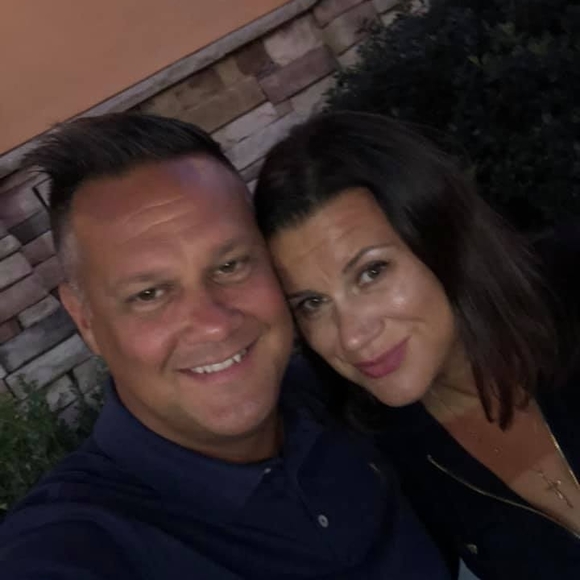 Profile Picture of Robert Lamparski (@ral2) on Poshmark