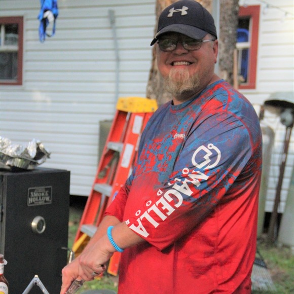 Profile Picture of Earl Lynde (@earllynde) on Poshmark