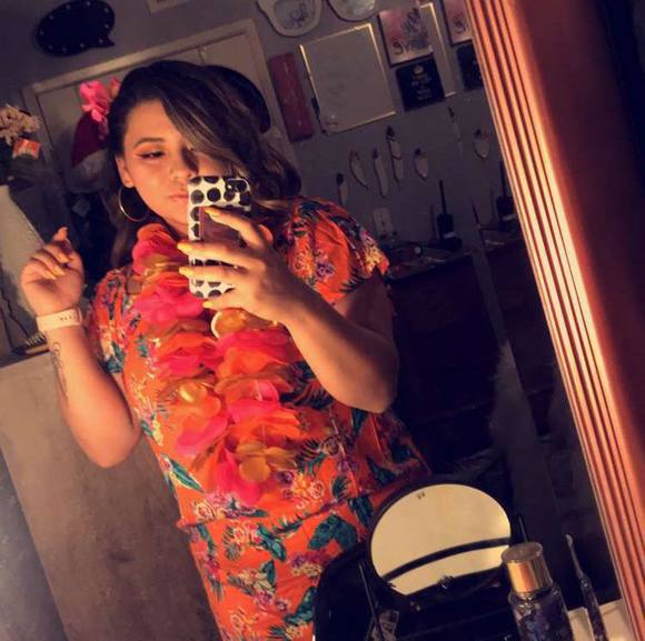 Profile Picture of Amy Arambulo (@amy_nicole9) on Poshmark