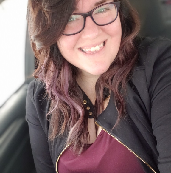 Profile Picture of Rach Wynkoop (@dirrtgirrl31) on Poshmark