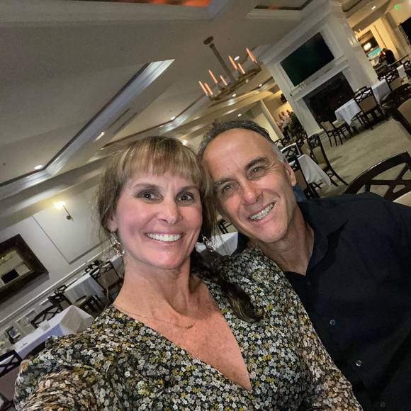 Profile Picture of Lisa N joe delauder (@lisaskier) on Poshmark