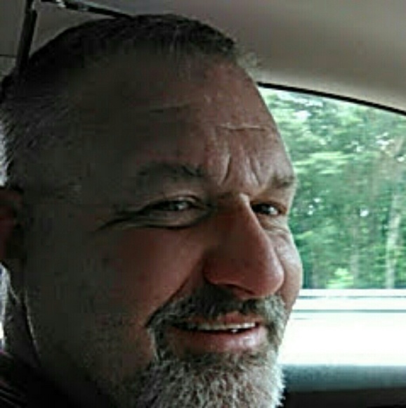 Profile Picture of Richard Morgan (@ram1967) on Poshmark
