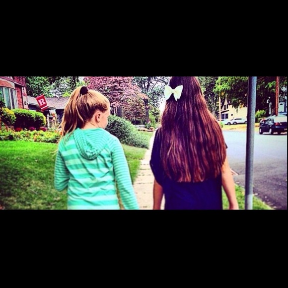 Profile Picture of Amanda Pauwels (@amandapauwels) on Poshmark