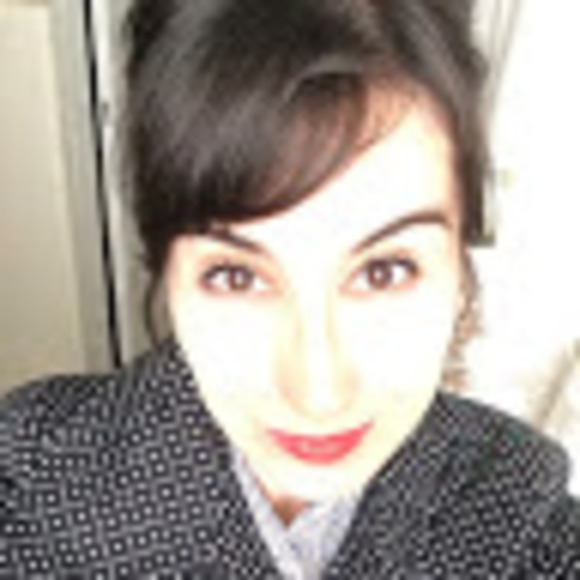 Profile Picture of Kate Tomaskovic (@kate_tomaskovic) on Poshmark