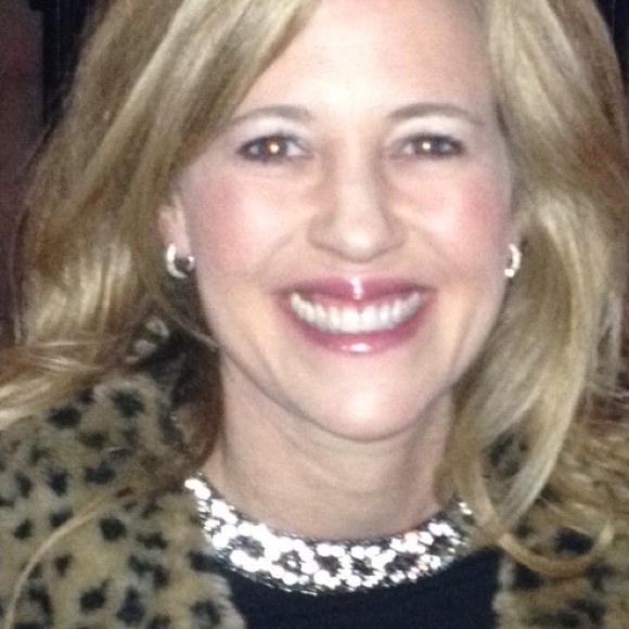 Profile Picture of Catherine Fendrich (@cfendrich) on Poshmark