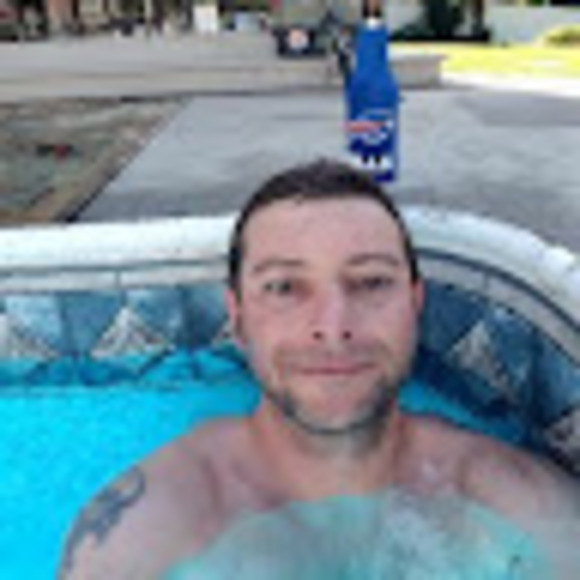 Profile Picture of Scott Kuhn (@scottkuhn95) on Poshmark