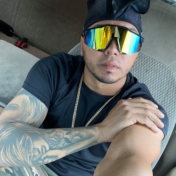 Profile Picture of Bebo Bebo (@elluis1987) on Poshmark