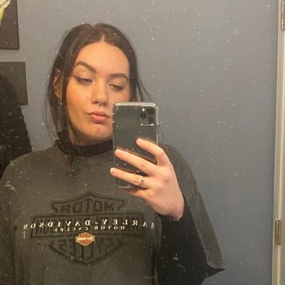 Profile Picture of Mack. (@_MackenzieBrock) on Twitter