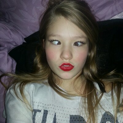 Profile Picture of Julianna Jenkins (@JuliannaJenkin5) on Twitter