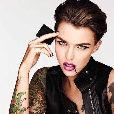Profile Picture of Catherine Dupont (@Catherin_Dupont) on Twitter