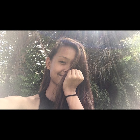 Profile Picture of Michelle Trinh (@michelle_trinh) on Poshmark