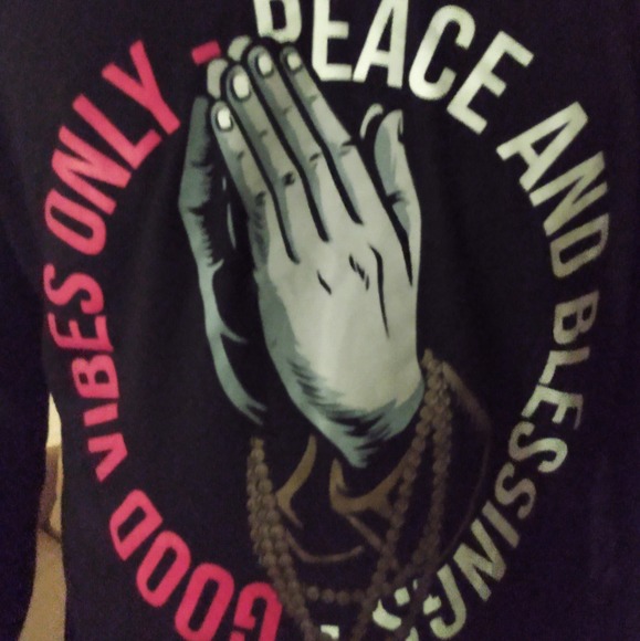 Profile Picture of Daniel Walton (@dw382500) on Poshmark