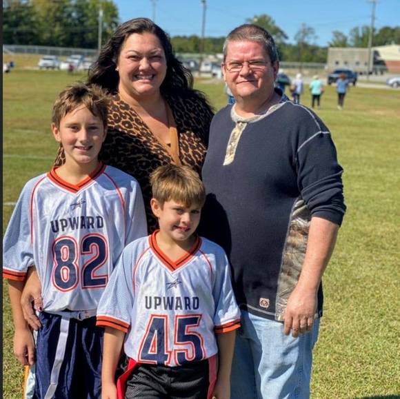 Profile Picture of Lacey Scott vinson (@tootsnjr1987) on Poshmark