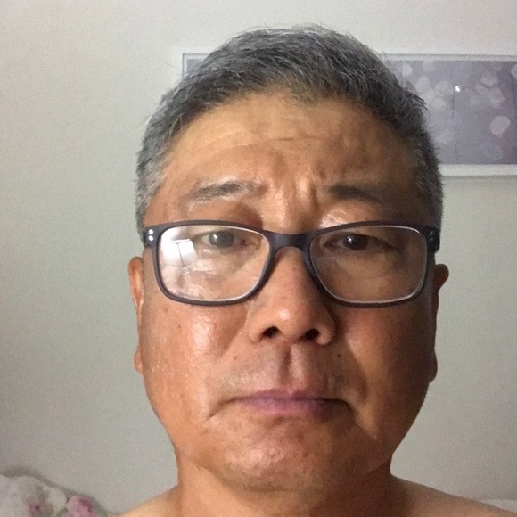 Profile Picture of Sam Hur (@kunhur2003) on Poshmark