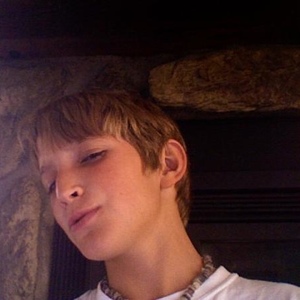 Profile Picture of Kyle Vanderkooi (@summitskibum) on Myspace