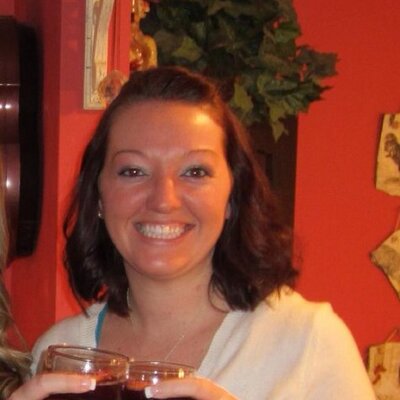 Profile Picture of Lindsey Magee (@LindseyMichele8) on Twitter