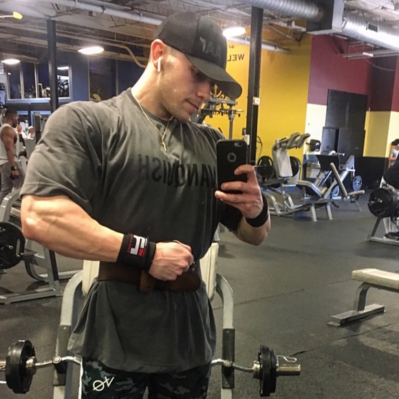 Travis Beyea - Poshmark Profile Picture of Travis Beyea (@travba) on Poshmark