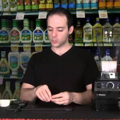 Profile Picture of Benjamin Portnoy (@Learn2Blend) on Twitter