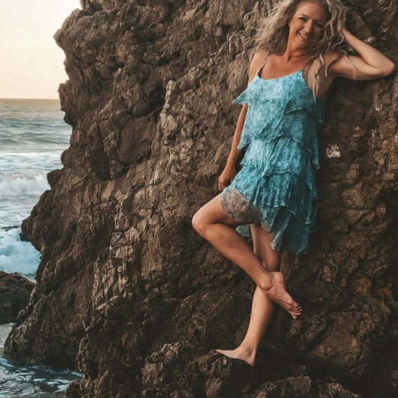 Profile Picture of Heather Stevenson (@solandstone) on Poshmark