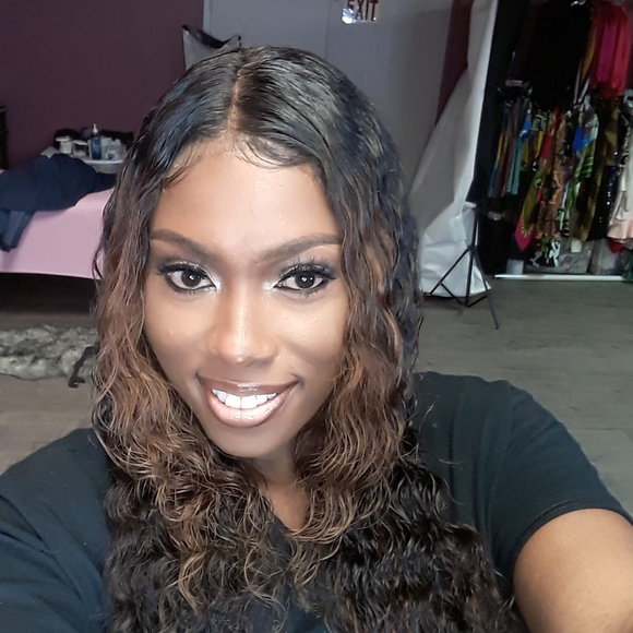 Profile Picture of Dominique Allen (@dominiqueall831) on Poshmark