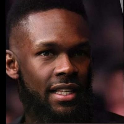 Profile Picture of Bearded Andesanya (@MikeRossTheFake) on Twitter