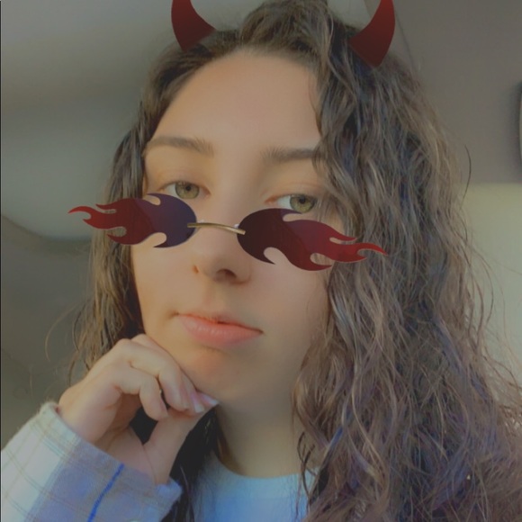 Profile Picture of Brook Logrande (@brooklogrande) on Poshmark