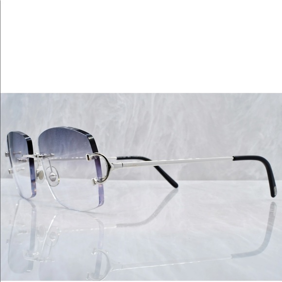 Profile Picture of Ed Rodriguez (@iluvyomom) on Poshmark