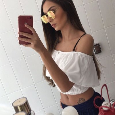 Profile Picture of Julia Ferretti (@JuliaFerretti3) on Twitter