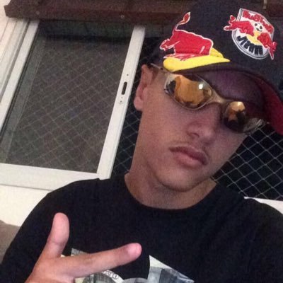 Profile Picture of Vao Se Fode (@Daniel_pettra) on Twitter