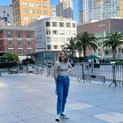 Profile Photo of Isabel Powell (@isabelp99528446) on Twitter