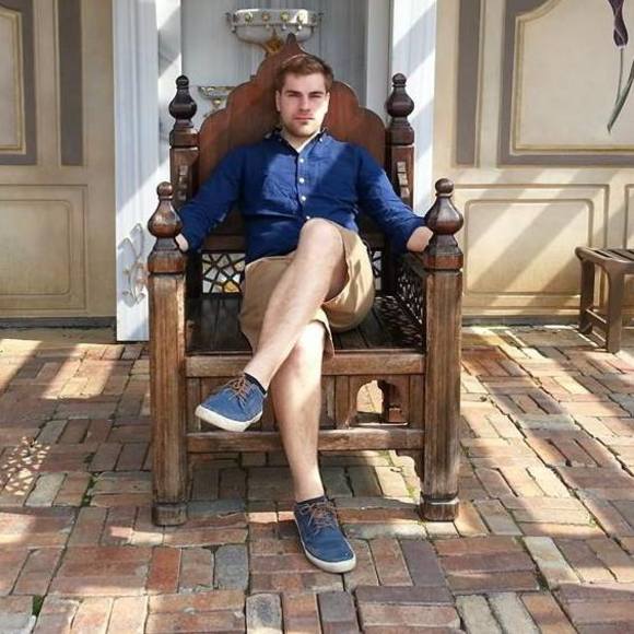 Profile Picture of Kyle Neuser (@kneus) on Poshmark